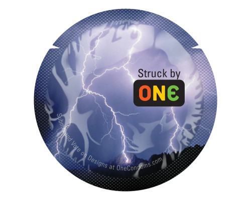 Презерватив ONE Color Sensations Struck by ONE, 1 шт, лавандово-бузковий, гладенький, зі змазкою