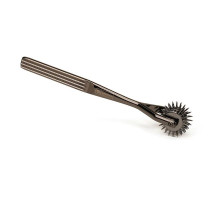 Потрійне колесо Вартенберга Liebe Seele Three-Row Wartenberg Pinwheel Pewter