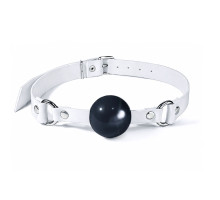 Кляп силіконовий Feral Feelings Silicon Ball Gag White/Black, білий ремінець, чорна кулька