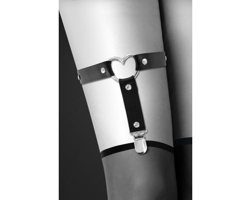 Гартер на ногу Bijoux Pour Toi - WITH HEART Black, сексуальна підв'язка з сердечком, екошкіра