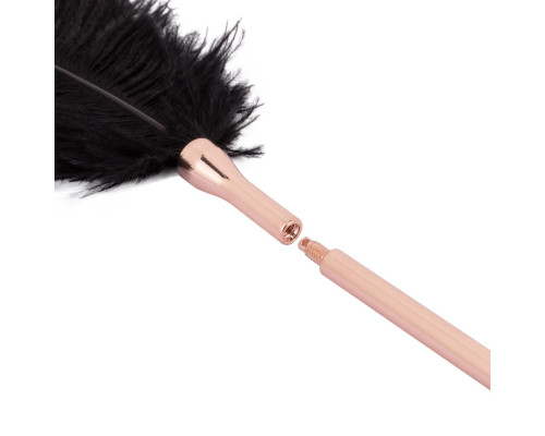Лоскітка з металевим флогером Rosy Gold - Feather Tickler & Whip