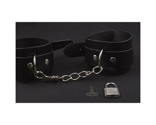 Набор MAI BDSM STARTER KIT Nº 75 Black: плеть, кляп, наручники, маска, ошейник, веревка, зажимы